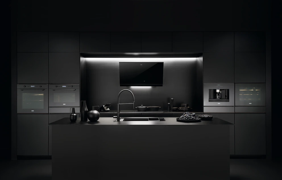 Mythos Black Line built-in appliances from Franke: a complete range of kitchen solutions